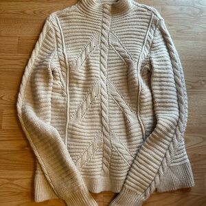 Cozy GAP Cable Knit Sweater